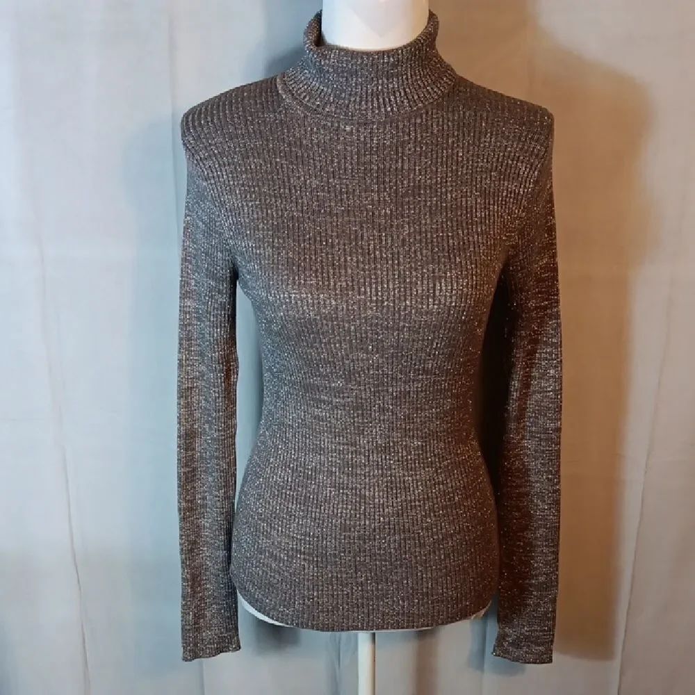 Metro 7 Gray Metallic Turtleneck Sweater
